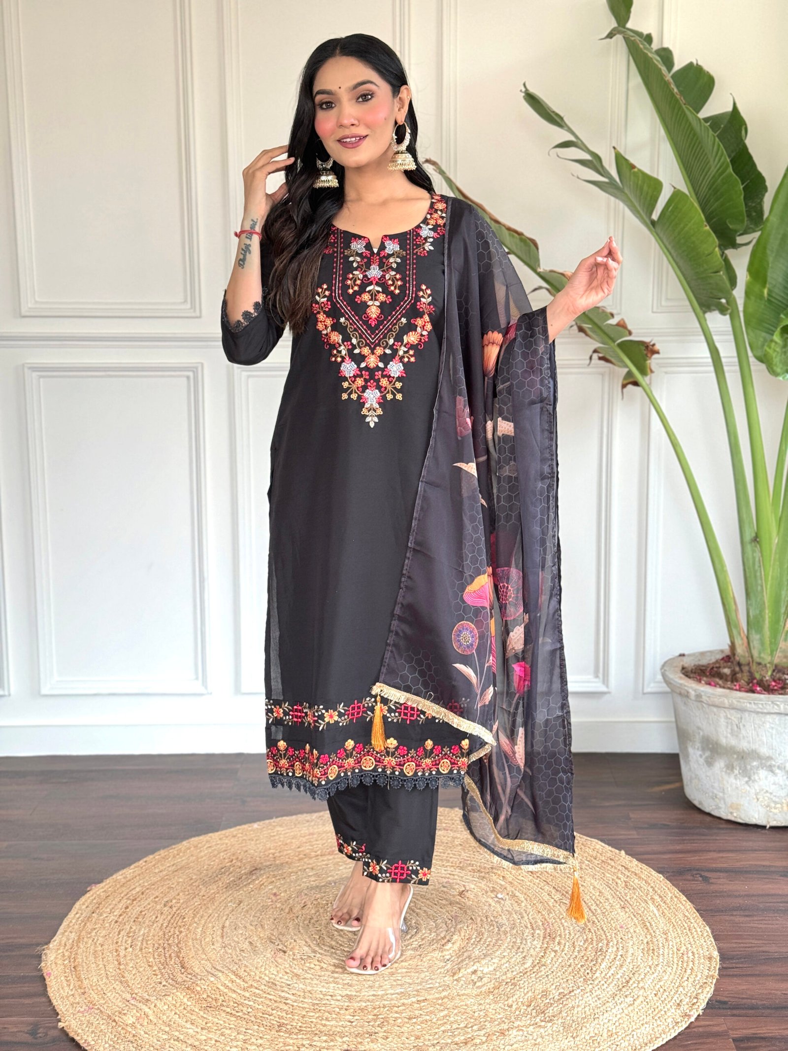 IMG_4538 Kurta Pant With pure tebby silk print Dupatta Straight Kurta SIZE:S,M,L,XL,XXL