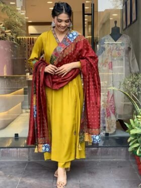 Kurtii and Pent With DIGITAL NATURAL CREPE DUPPATA SIZE : S,M,L,XL,XXL Colour-Yellow