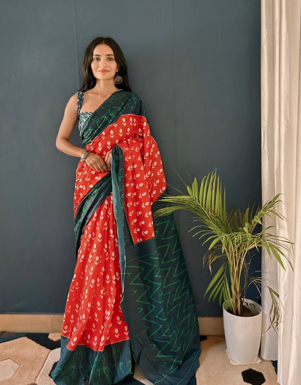 WhatsApp Image 2024-12-09 at 14.58.41_0ceba7f7 SAREE-PURE COTTON JAIPUR BLOCK PRINT SAREES WITH UNSTITCHED BLOUSE PICE-Colour- Red And Green