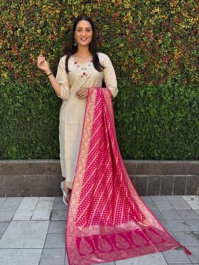 Kurti And Pant With Dupatta-: : Premium Roman Silk Fabric Kurti With High-quality Nylon Muslin Jacquard with Latkan Dupatta