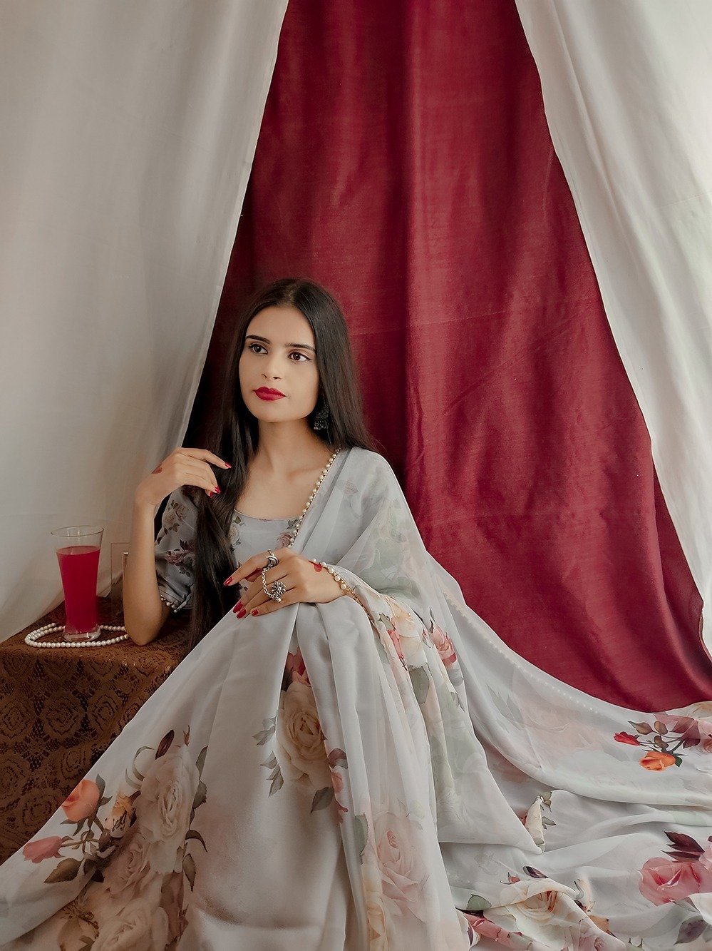 🌷 Saree georgette printed saree with Pearl lace border. 🌷Colour-Grey-1 🌷 Saree georgette printed saree with Pearl lace border. 🌷Colour-Green