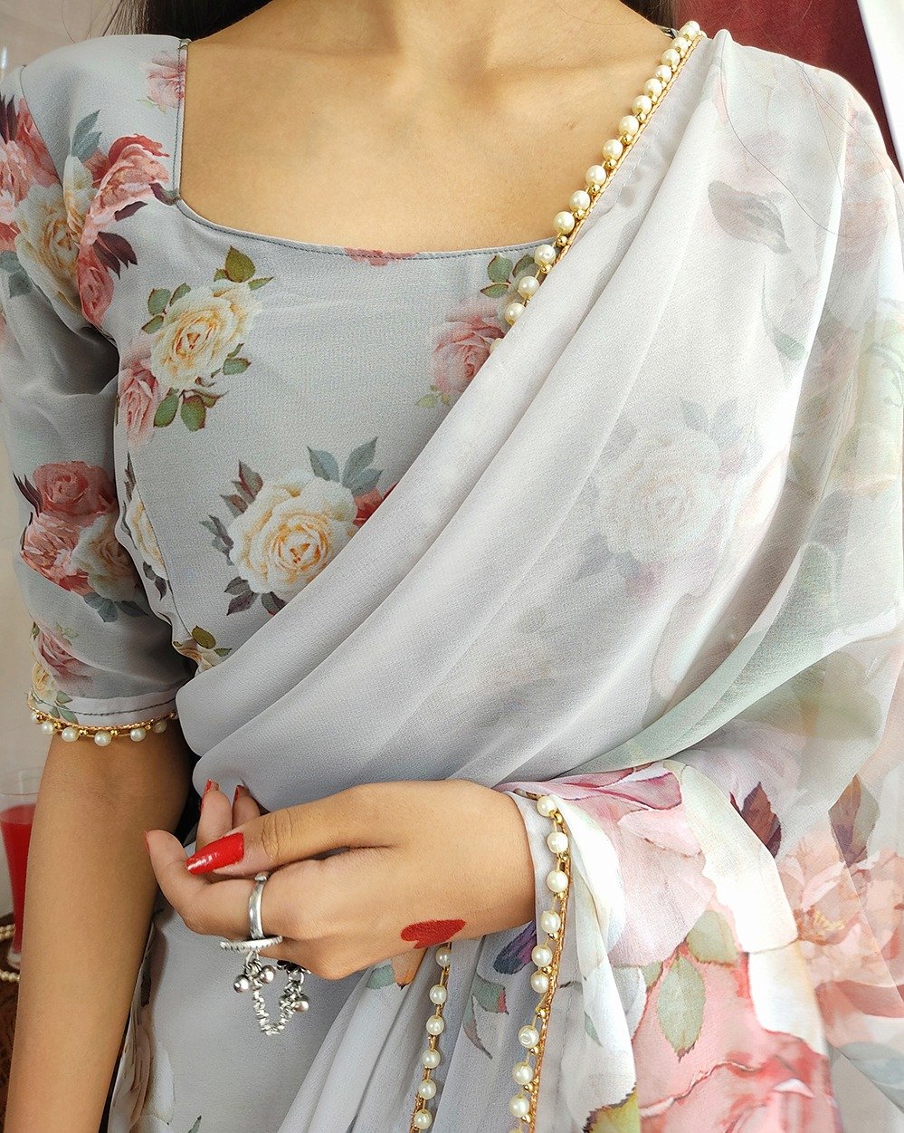 🌷 Saree georgette printed saree with Pearl lace border. 🌷Colour-Grey-2