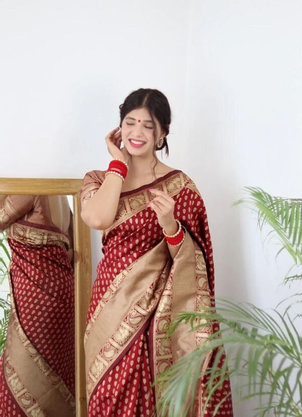 SAREE- SOFT LICHI SILK FABRICS AND BEAUTIFUL RICH PALLU & JACQUARD WORK ON ALL OVER THE SAREE.