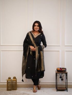 Kurti Pant And Dupatta Set-Viscose Chanderi Fabrics And Jaquard Fabrics Dupatta