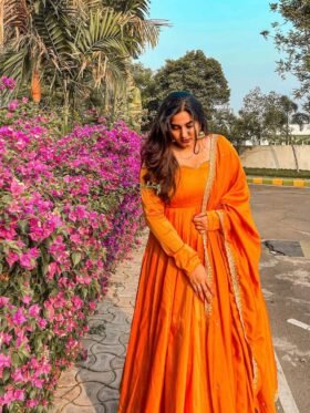 GOWN- HEAVY CHINON SILK FABRICS AND SEQUENCE EMBROIDERY WORK LACE GOWN WITH SEQUENCE WORK DUPATTA