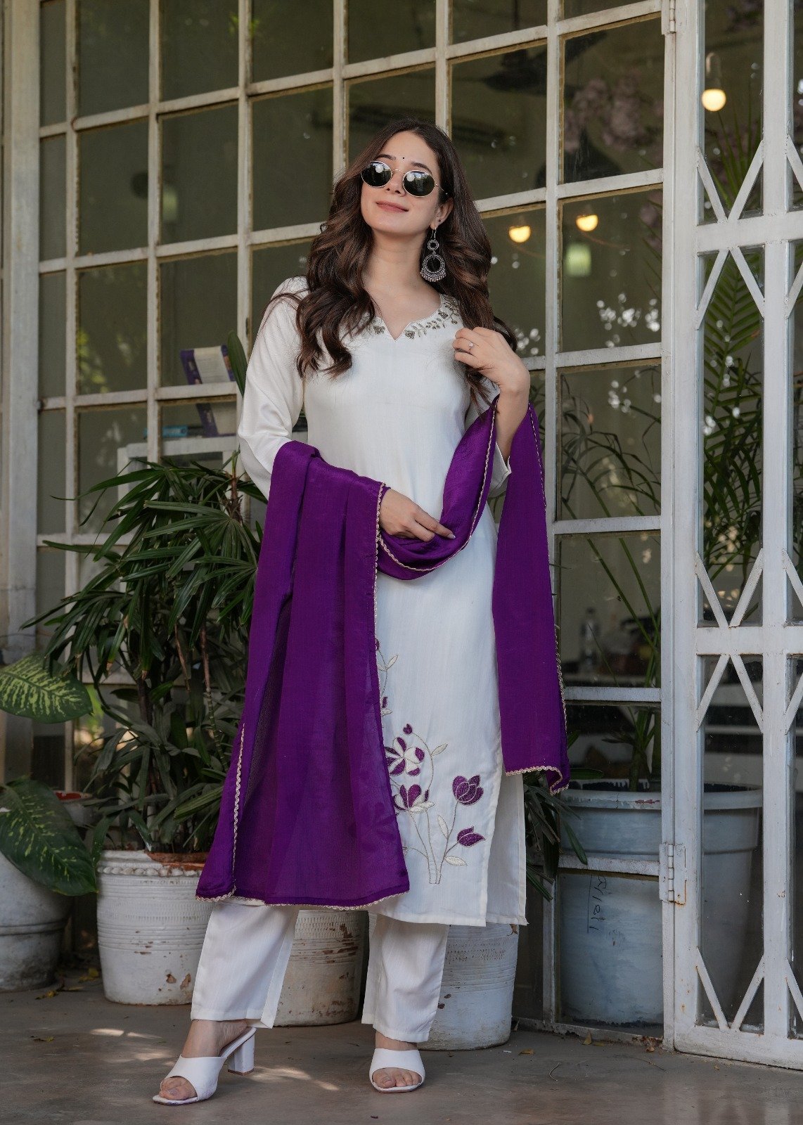 WhatsApp Image 2025-01-12 at 10.24.26 AM Kurti Pant & Dupatta Set-Viscose Rayon Fabrics And Embroidery Work Kurti With Chinon Fabrics Dupatta .Kurti Pant & Dupatta Set-Viscose Rayon Fabrics And Embroidery Work Kurti With Chinon Fabrics Dupatta .