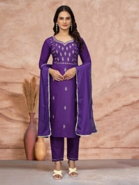Kurti With Pant & Dupatta Set-Cotton Blend Fabrics And Embroidery Work Kurti